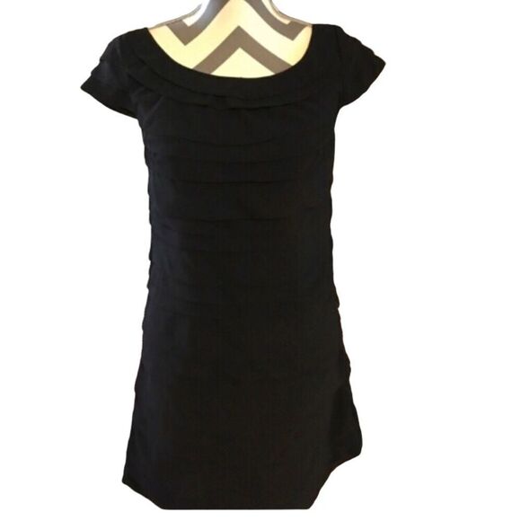 French Connection Black Tiered Dress Size 2 - Picture 1 of 4